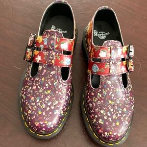Fantastic and fun pair of worn once Dr. Martens!